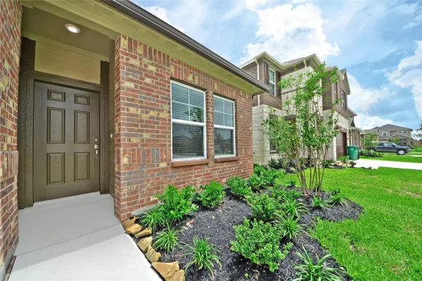 $2,500 | 1015 Modesto Drive, Rosharon, TX 77583