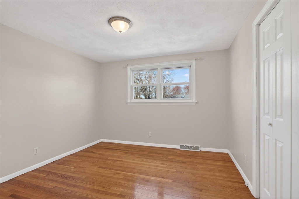 25 Gloversbrook Road Randolph, MA 02368 - Photo 19 of 40