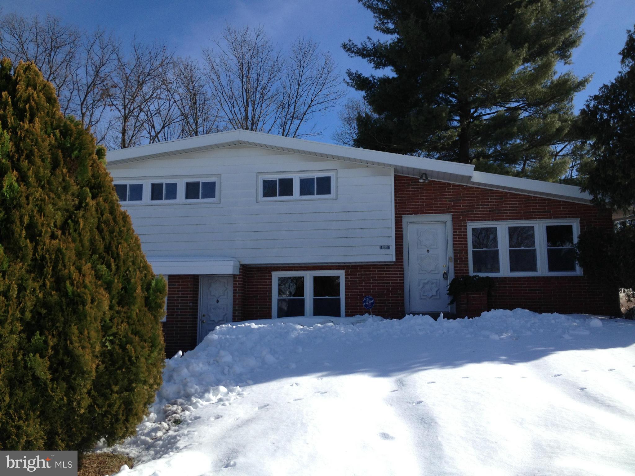 4113 Ronis Road Pikesville, MD 21208 - Photo 1 of 15 Exterior (Front)
