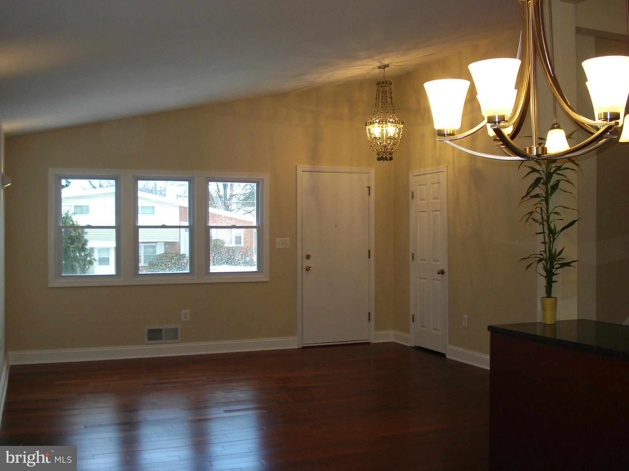 4113 Ronis Road Pikesville, MD 21208 - Photo 2 of 15 Interior (General)