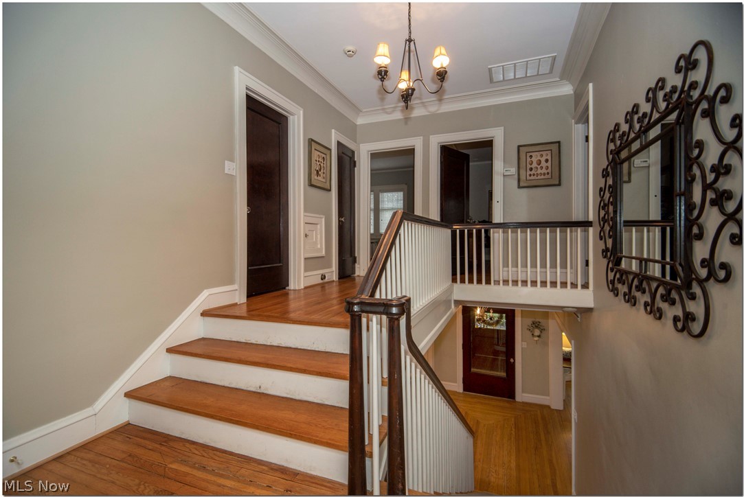 2918 Winthrop Road Cleveland, OH 44120 - Photo 21 of 34