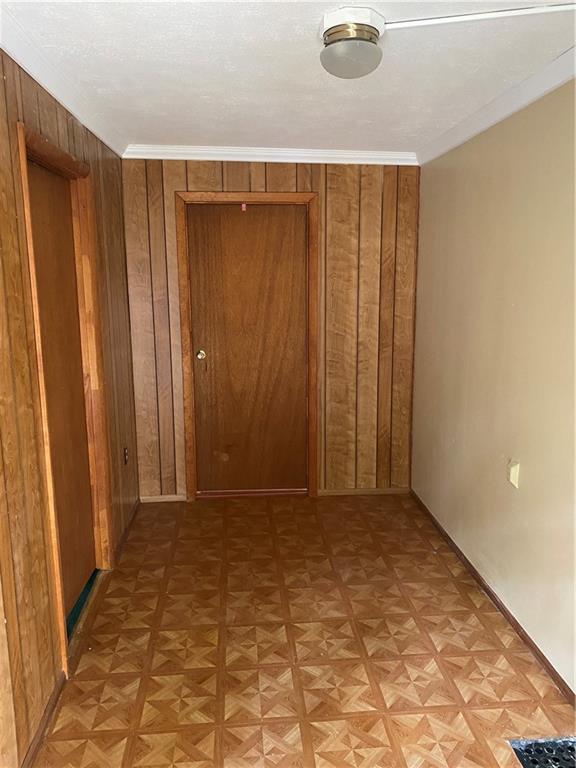 211 Amsler Road Sewickley, PA 15143 - Photo 6 of 18 a view of room with window