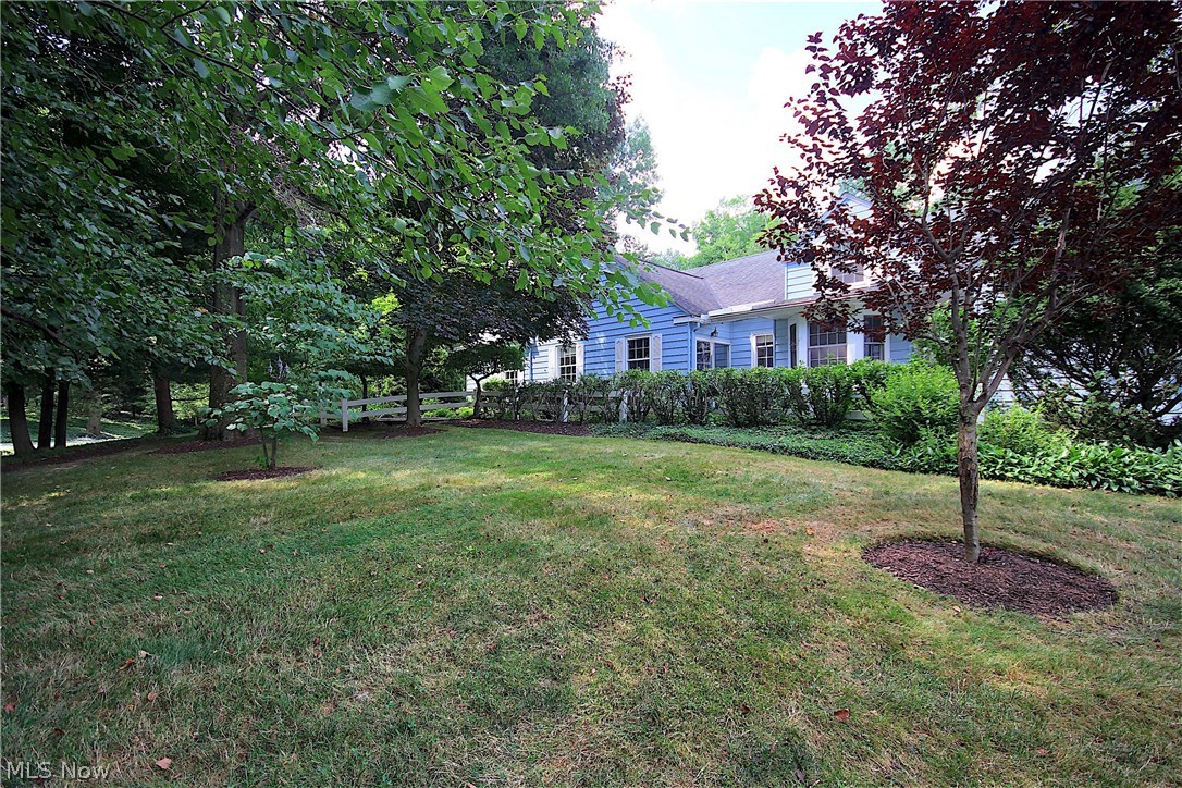 2880 Lander Road Cleveland, OH 44124 - Photo 33 of 35