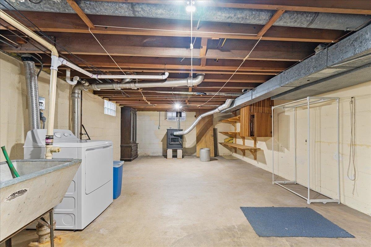 705 2nd Street Kewaunee, WI 54216 - Photo 36 of 38