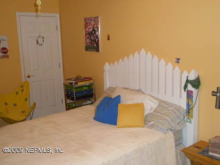 4650 River Point Road Jacksonville, FL 32207 - Photo 18 of 19 Another of the upstairs bedrooms