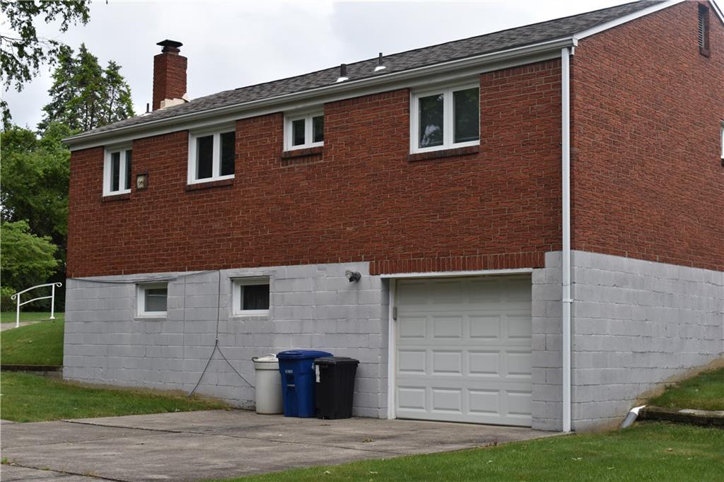 249 Olympic Road Pittsburgh, PA 15236 - Photo 3 of 4 Gallery Image 3