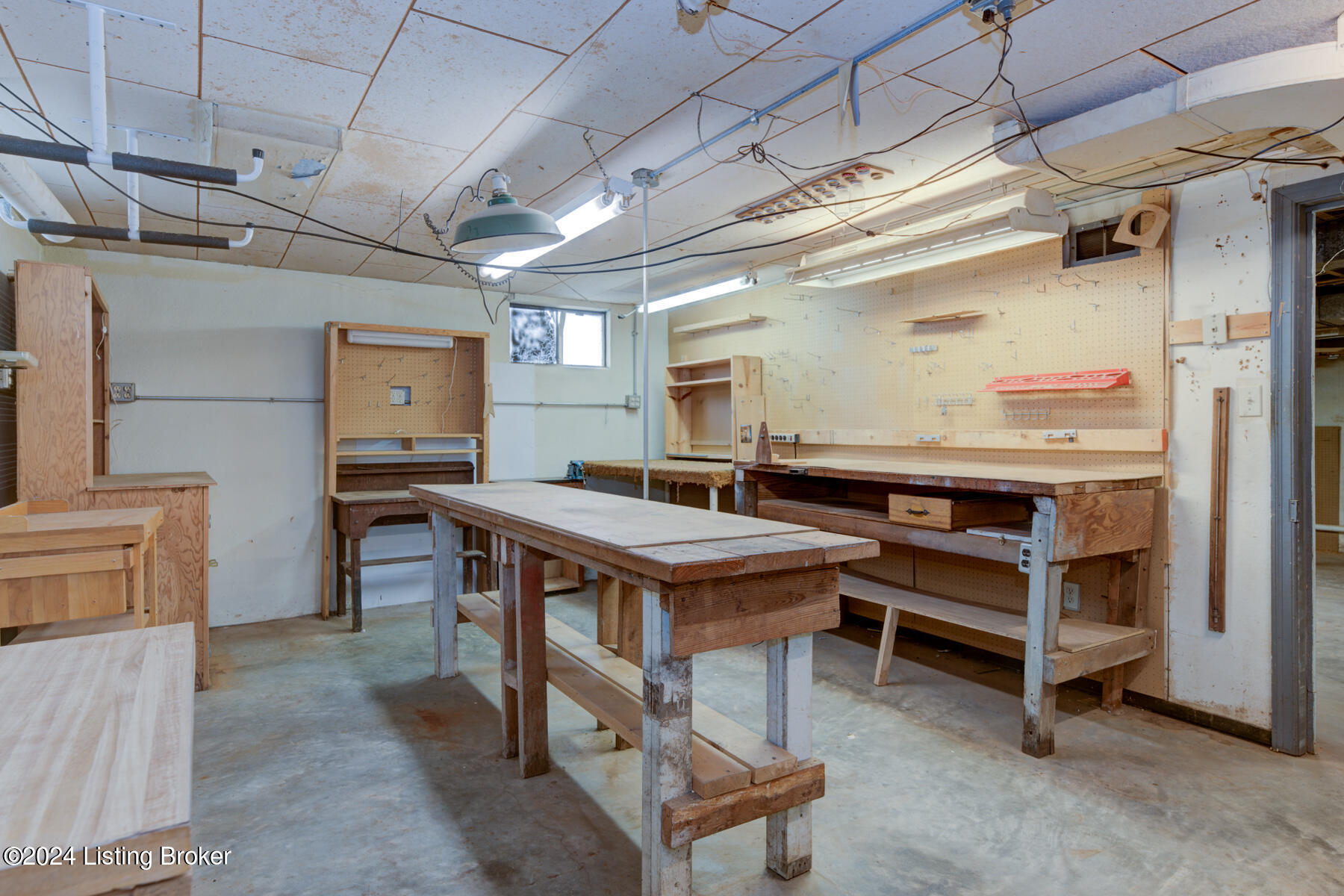 208 Alcott Road Louisville, KY 40207 - Photo 27 of 40 GSP-208 Alcott Rd-27