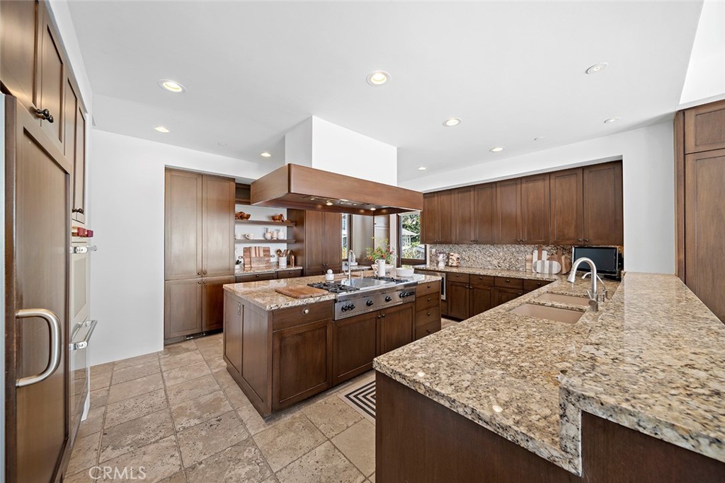 523 Emerald Bay Laguna Beach, CA 92651 - Photo 14 of 59