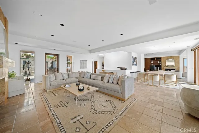 $12,750,000 | 523 Emerald Bay, Laguna Beach, CA 92651
