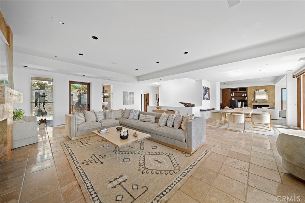 523 Emerald Bay Laguna Beach, CA 92651 - Photo 20 of 59