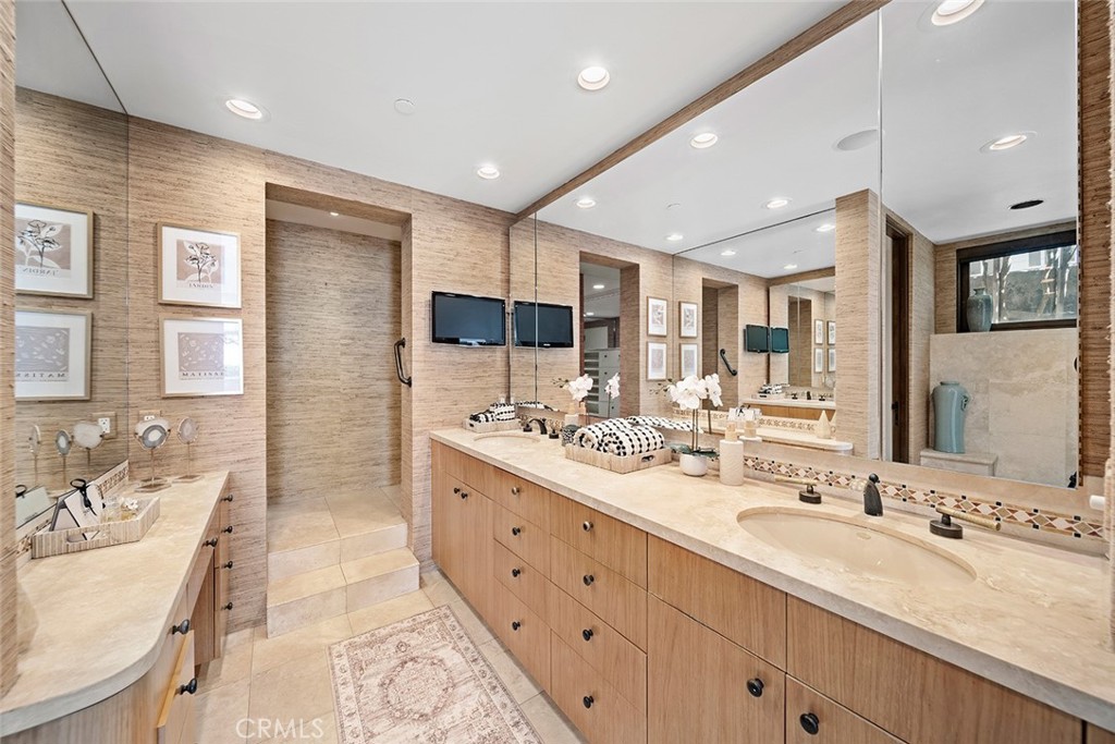 523 Emerald Bay Laguna Beach, CA 92651 - Photo 25 of 59