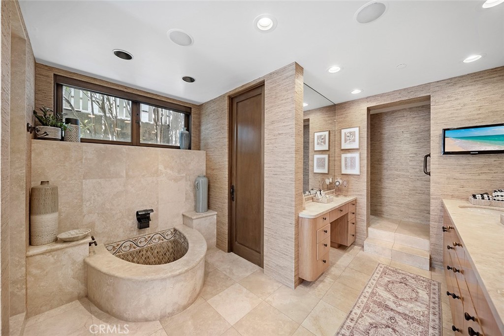 523 Emerald Bay Laguna Beach, CA 92651 - Photo 26 of 59