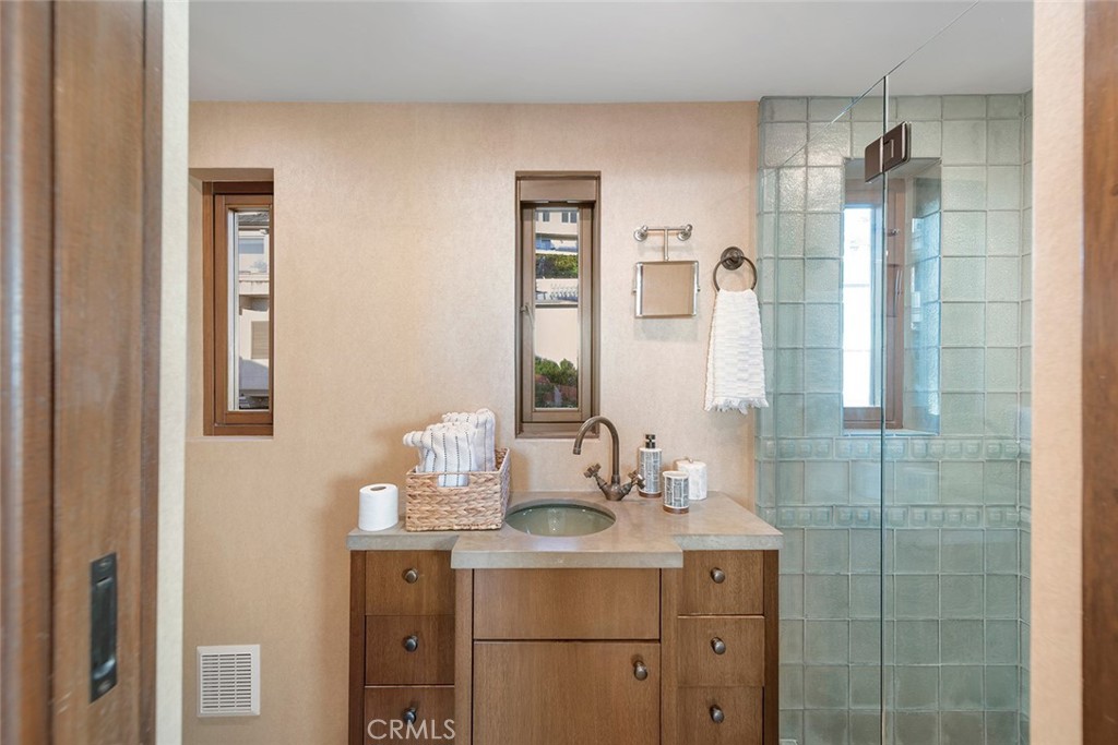 523 Emerald Bay Laguna Beach, CA 92651 - Photo 40 of 59