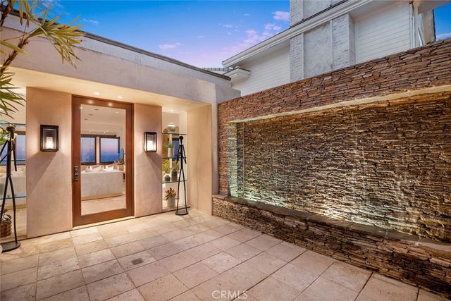 $12,750,000 | 523 Emerald Bay, Laguna Beach, CA 92651