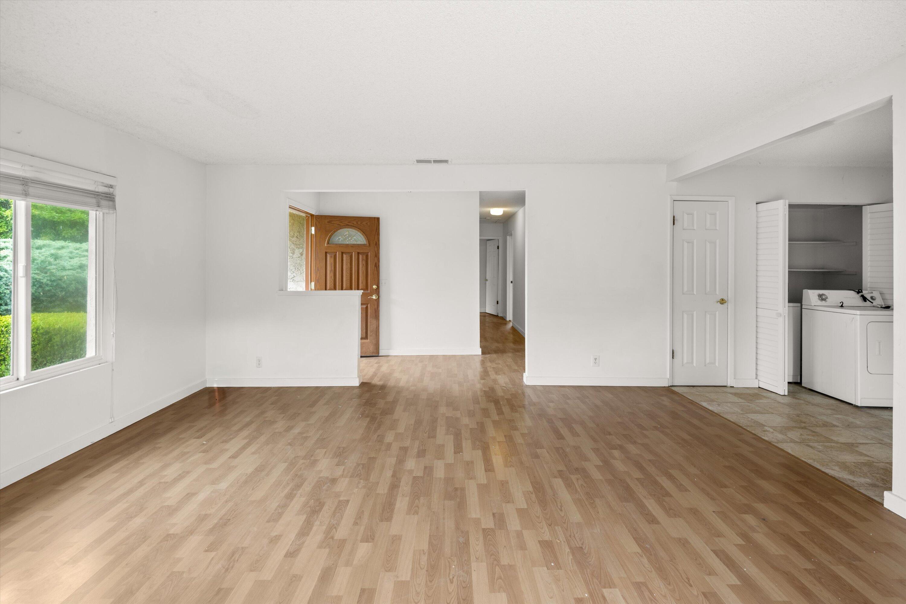 409 Northgate Drive, Unit A Goleta, CA 93117 - Photo 11 of 32 11-7L5A8358