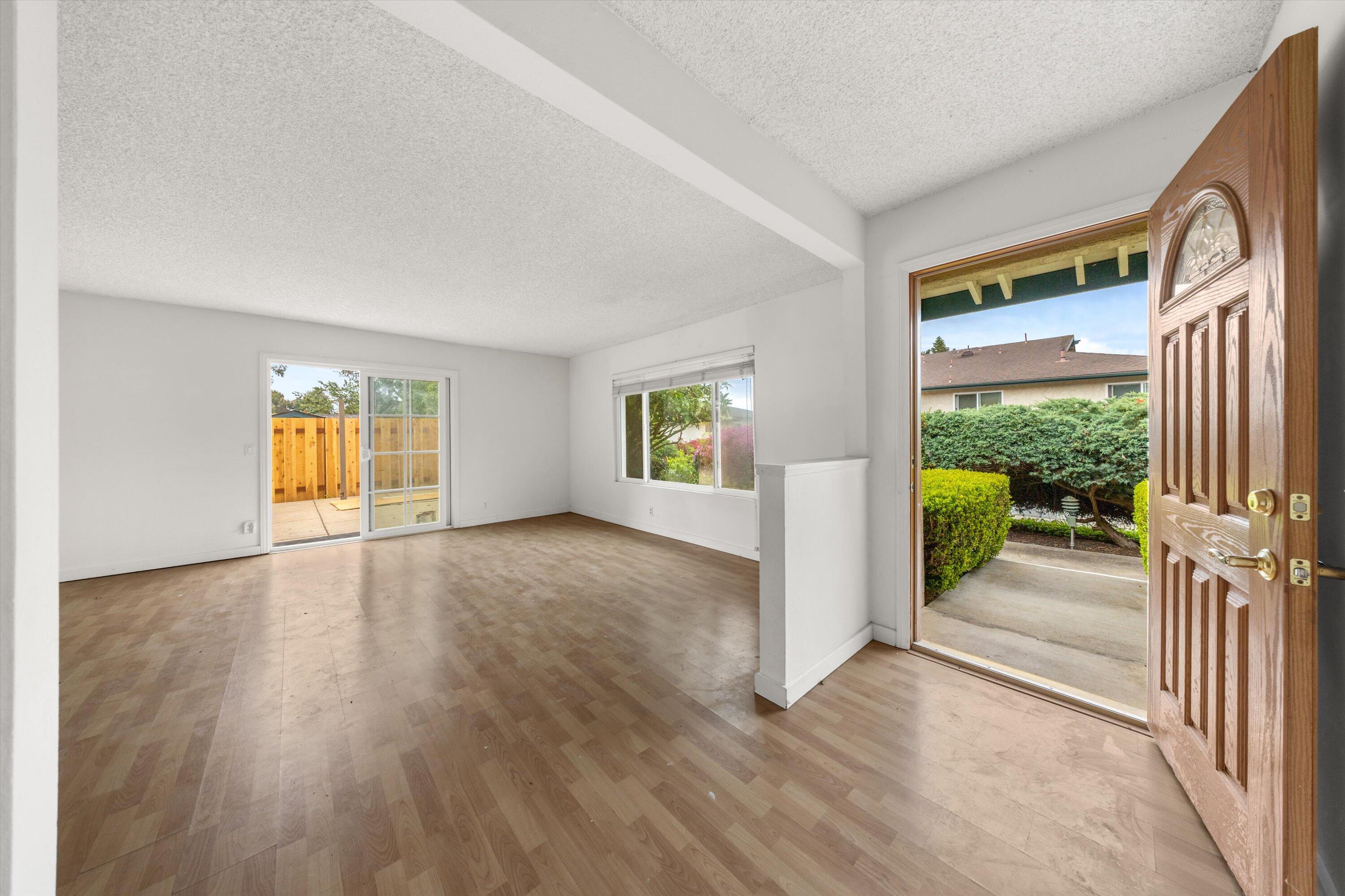 409 Northgate Drive, Unit A Goleta, CA 93117 - Photo 7 of 32 07-7L5A8338
