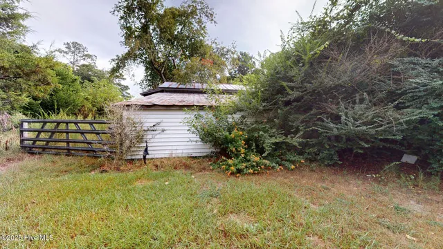 $475,000 | 185 Highway 73, West End, NC 27376