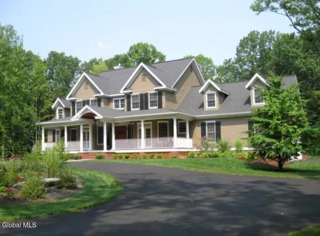 $988,000 | 50 Lincoln Mountain Road, Corinth, NY 12822