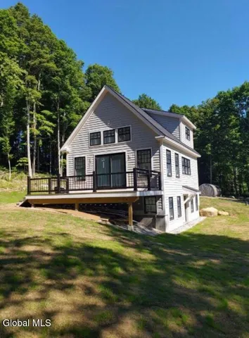 $988,000 | 50 Lincoln Mountain Road, Corinth, NY 12822