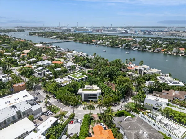 $65,000 | 420 North Hibiscus Drive, Miami Beach, FL 33139