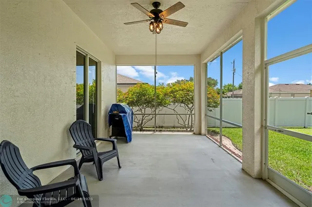 $480,000 | 386 Southwest Donna Terrace, Port St. Lucie, FL 34984