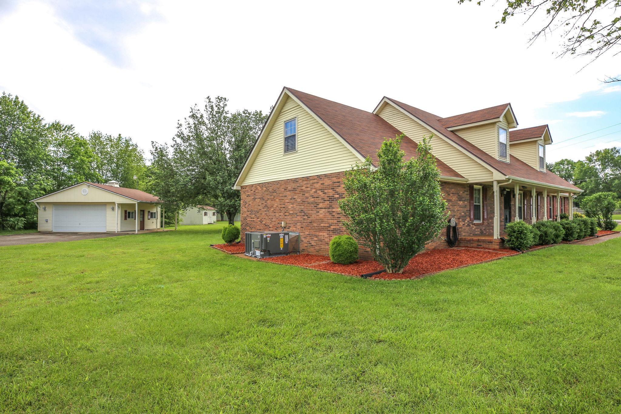 3596 Ridgefield Drive Murfreesboro, TN 37129 - Photo 3 of 24 This home offers a separate garage/workshop. Water & power.