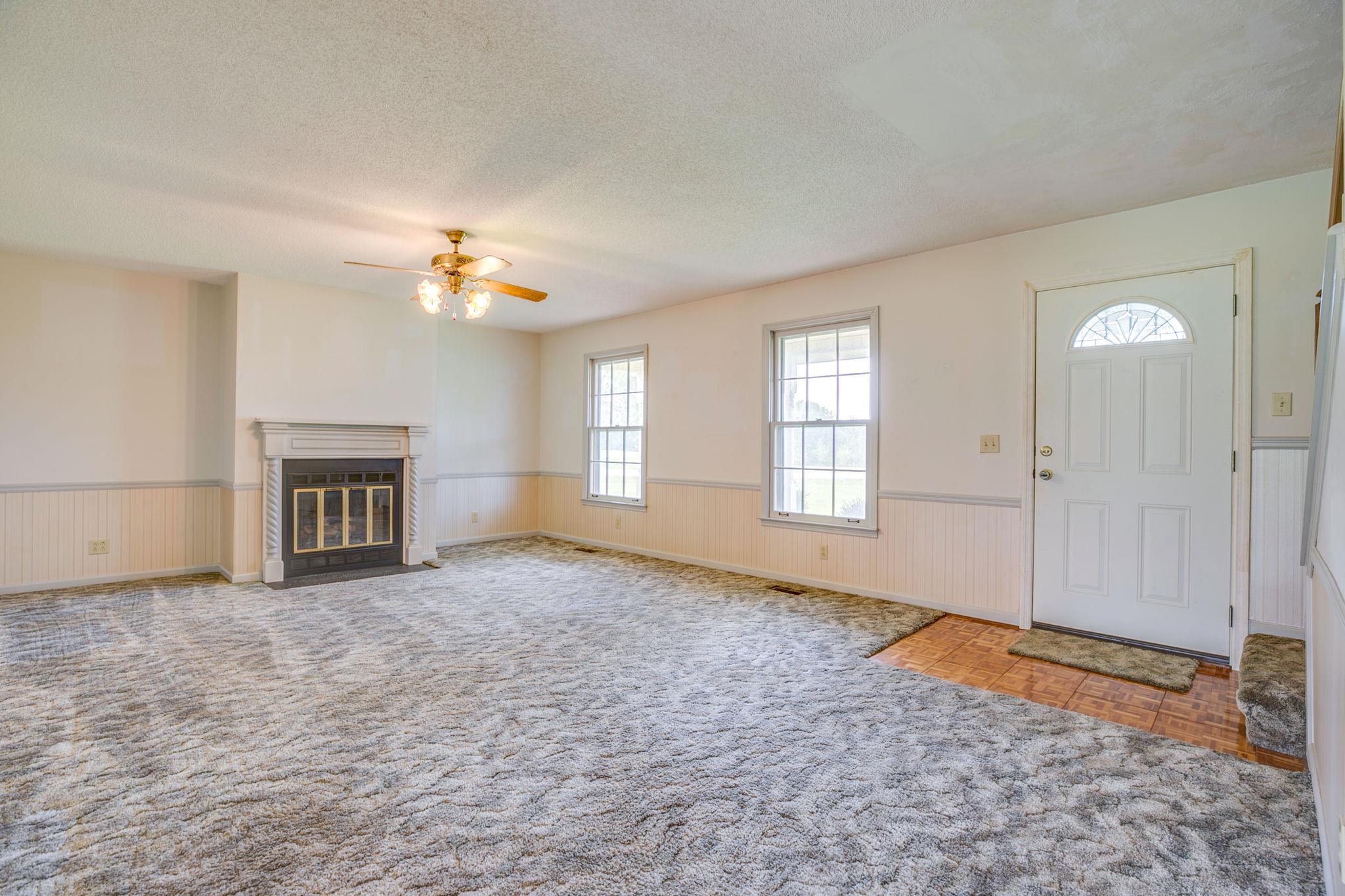 3596 Ridgefield Drive Murfreesboro, TN 37129 - Photo 7 of 24 Living room.