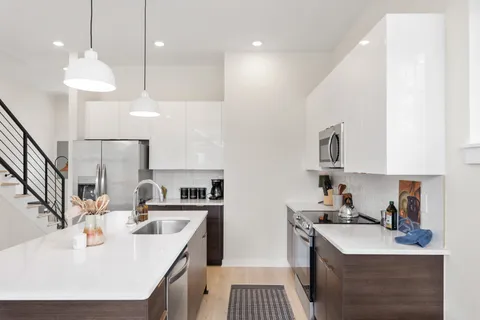 $799,000 | 1233 Lischey Avenue, Unit D, Nashville, TN 37207