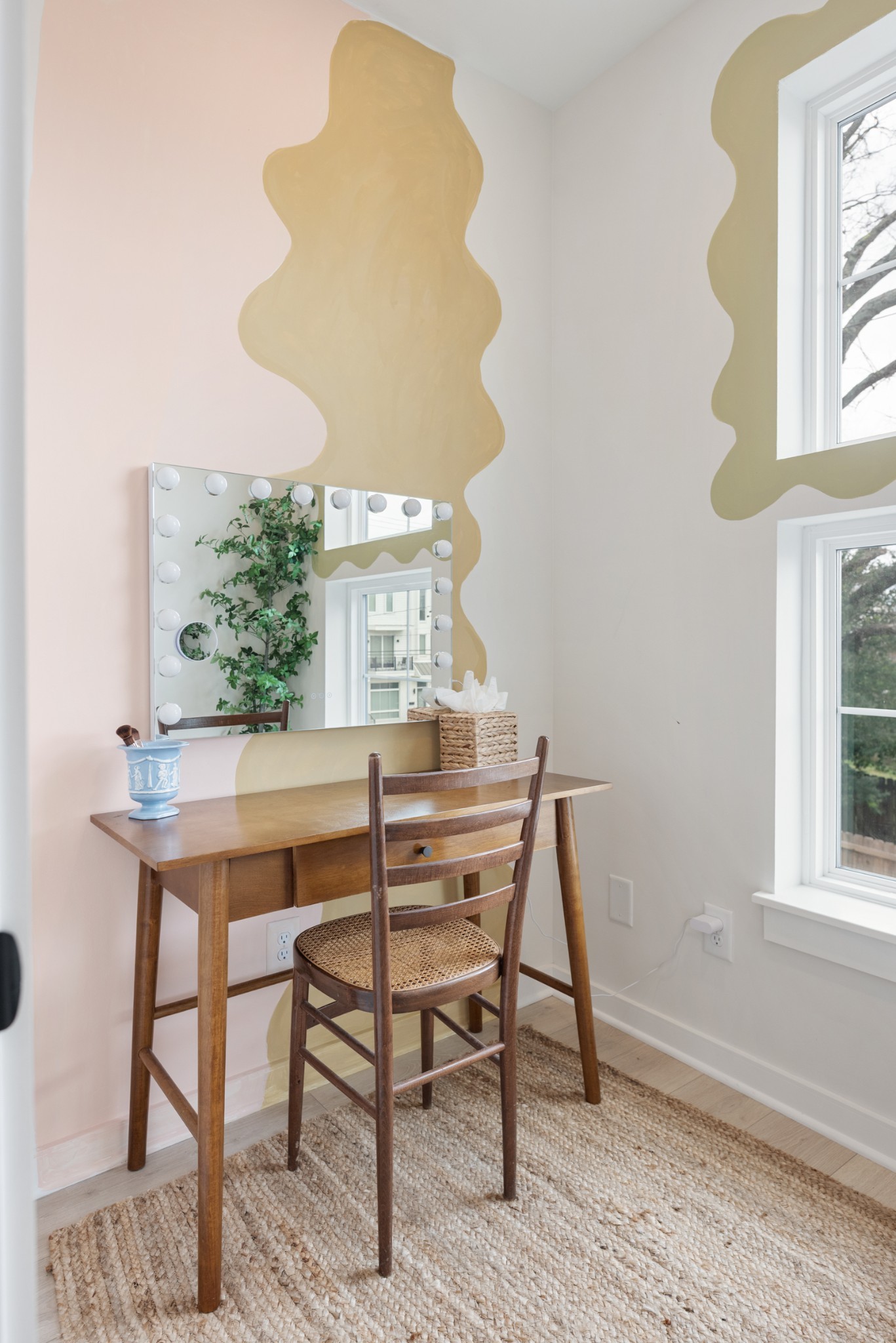 1233 Lischey Avenue, Unit D Nashville, TN 37207 - Photo 20 of 31 a view of a workspace with furniture