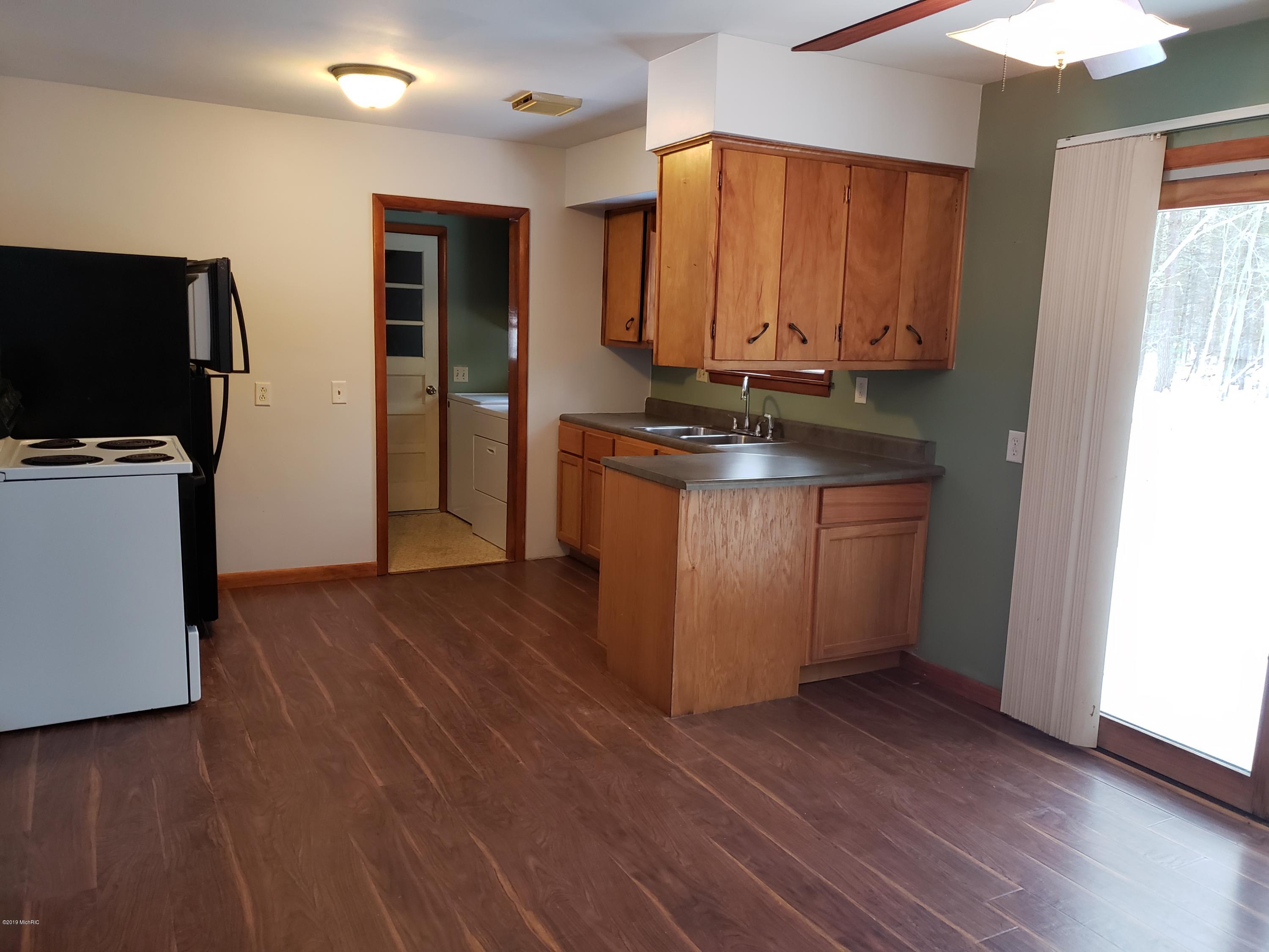 3671 Orshal Road Whitehall, MI 49461 - Photo 3 of 17 20190103_102206