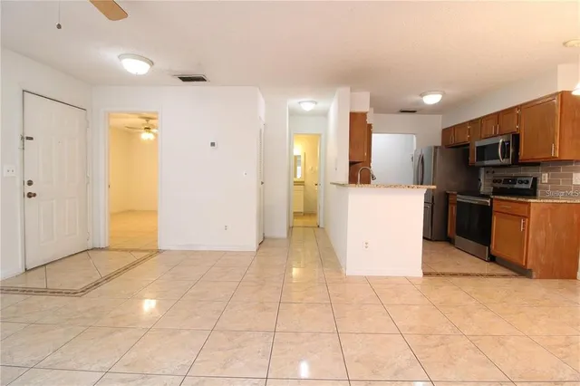 $1,600 | 1069 South Hiawassee Road, Unit 1311, Orlando, FL 32835