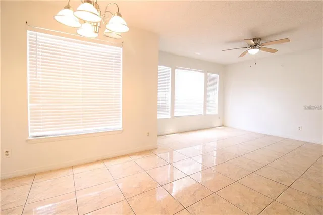 $1,600 | 1069 South Hiawassee Road, Unit 1311, Orlando, FL 32835