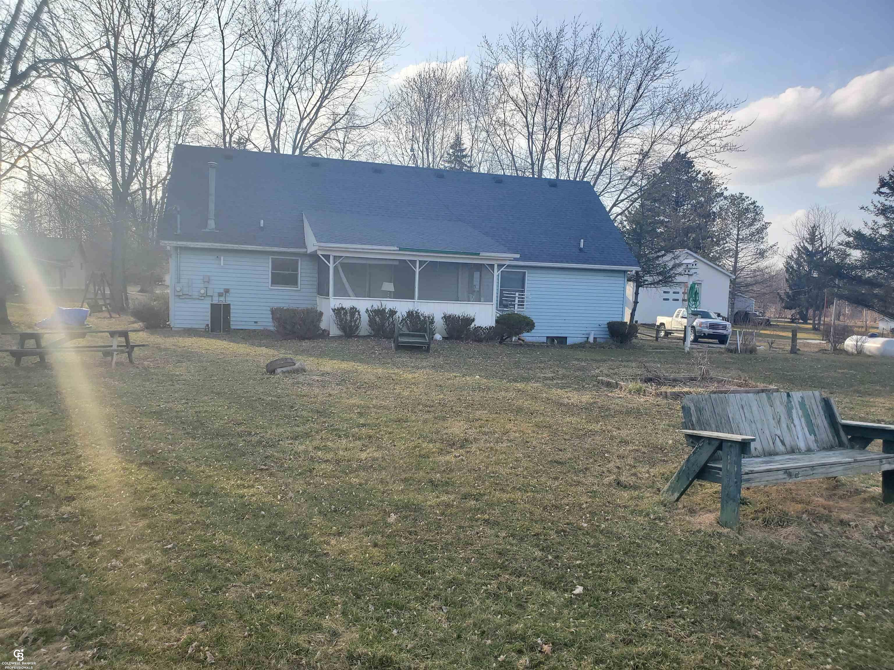 8198 Jordan Road Yale, MI 48097 - Photo 4 of 29