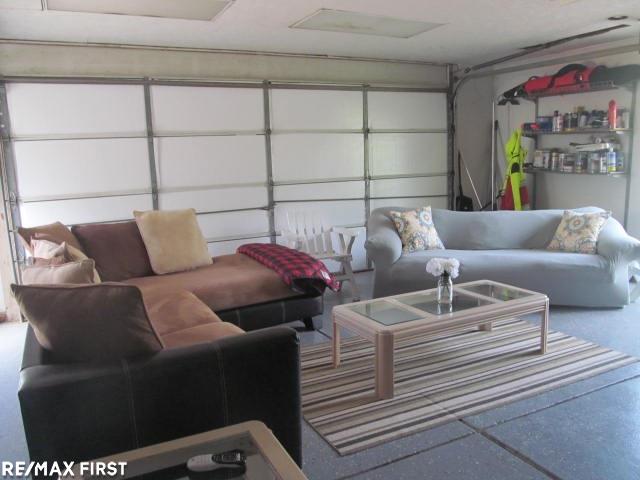45258 Deneweth Road Macomb, MI 48042 - Photo 19 of 24 31318357-18.JPG