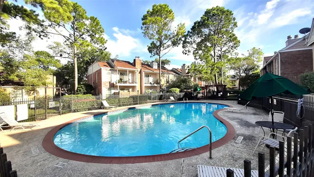 $1,100 | 2800 Jeanetta Street, Unit 801, Houston, TX 77063