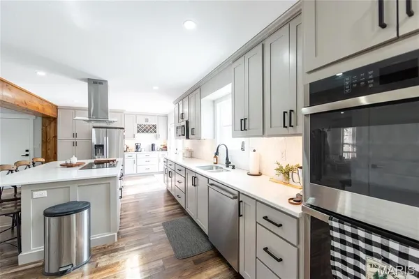 $679,000 | 11720 County Road 5160, Rolla, MO 65401