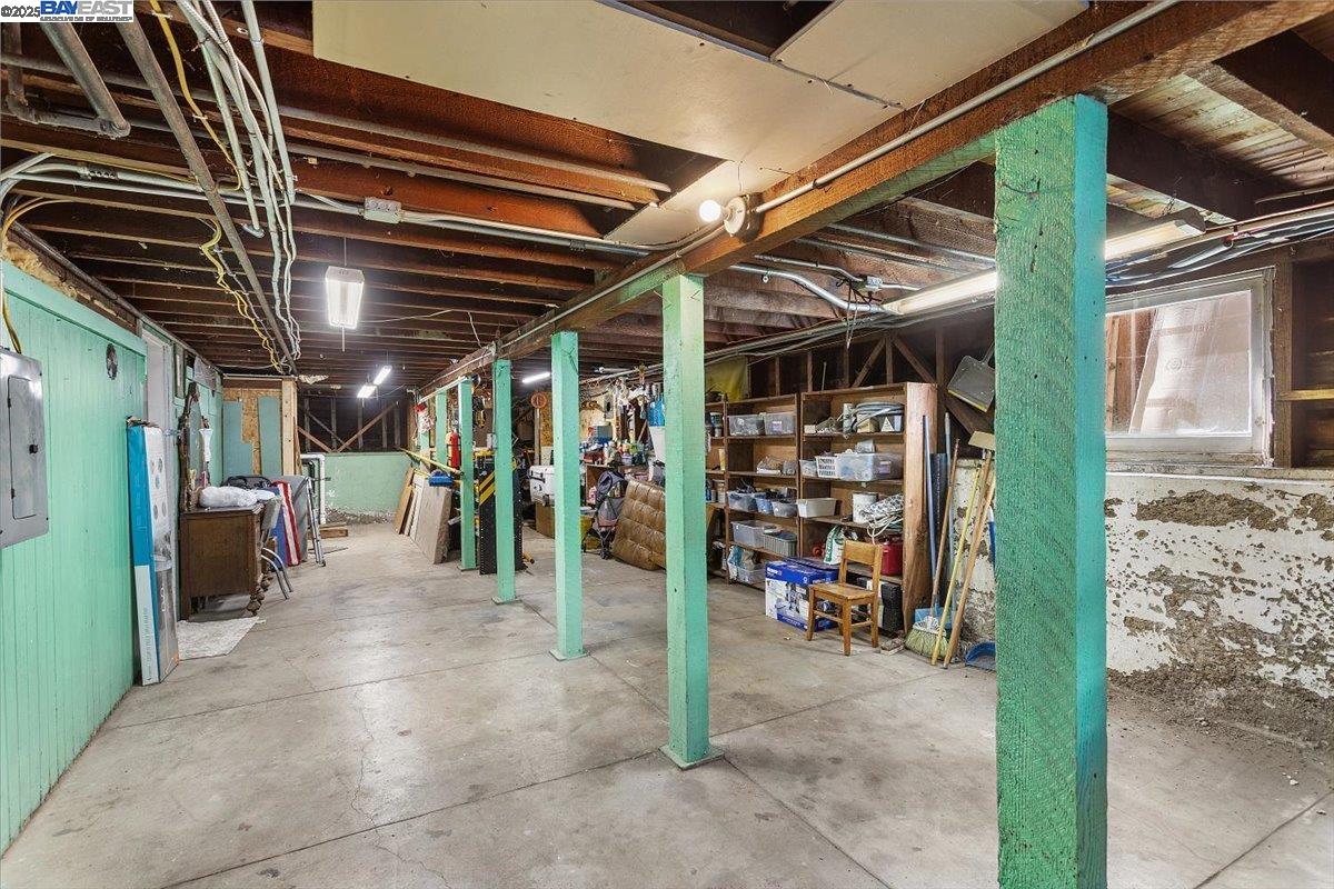 629 Santa Clara Avenue Alameda, CA 94501 - Photo 32 of 47 a view of a storage room