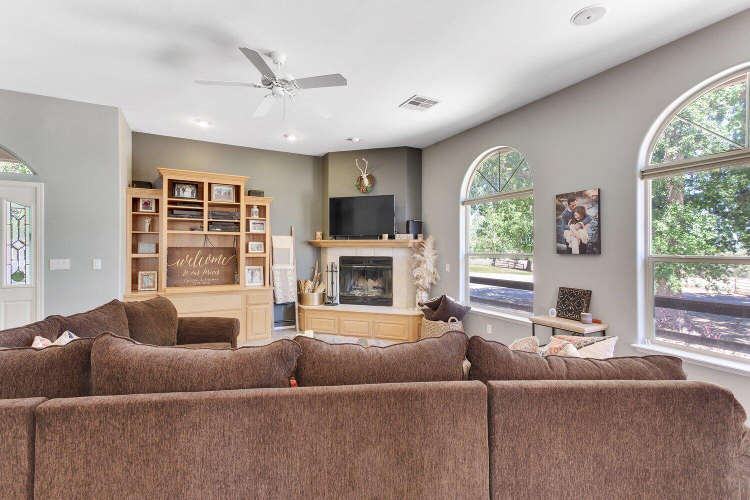 19510 Banducci Road Tehachapi, CA 93561 - Photo 12 of 75 a living room with furniture and a large window