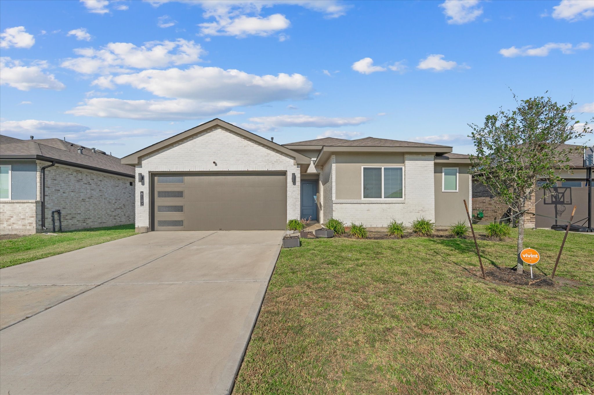 8102 Buck Lane Rosharon, TX 77583 - Photo 2 of 26