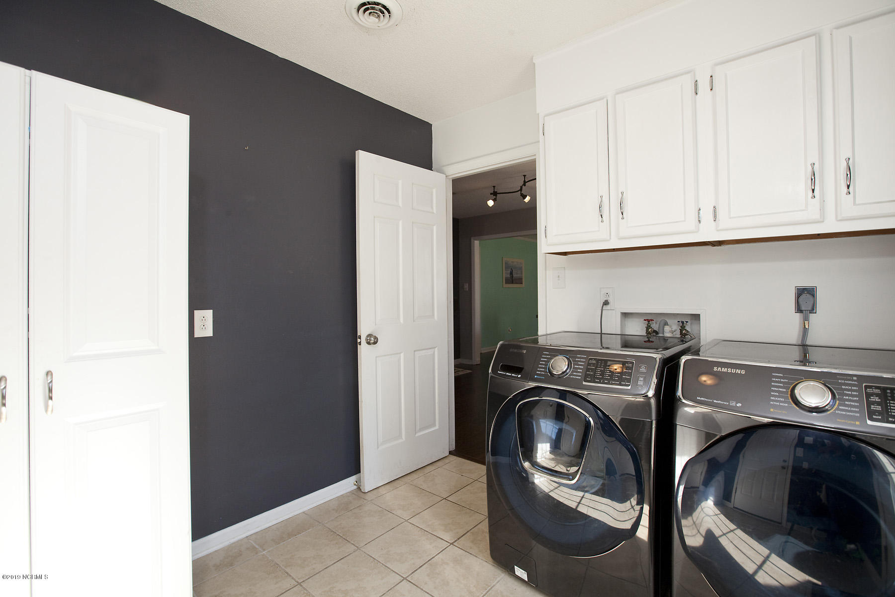 4826 Waltmoor Road Wilmington, NC 28409 - Photo 14 of 30 waltmoor 4826 6lndry shane_9353