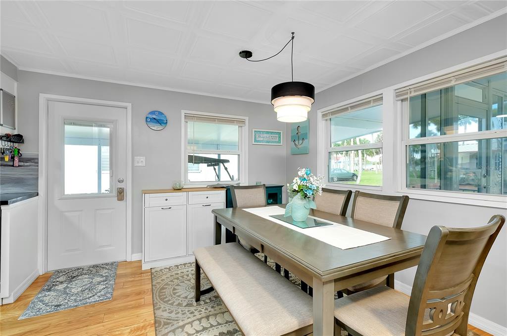 214 Roma Road Venice, FL 34285 - Photo 4 of 49