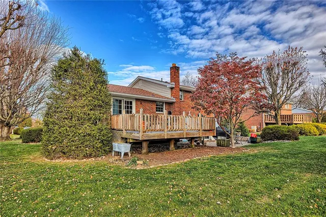 $285,000 | 216 Roxbury Drive, Greensburg, PA 15601