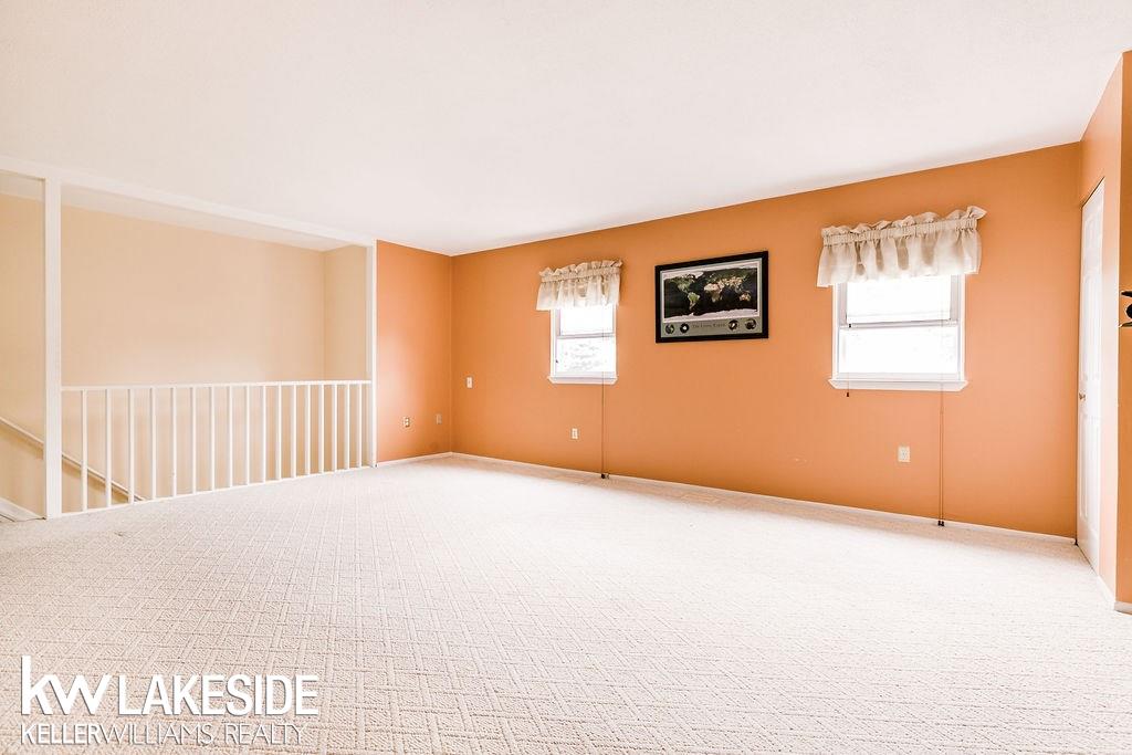 1340 East Fairview Lane Rochester, MI 48306 - Photo 32 of 75 31385903-31.JPG