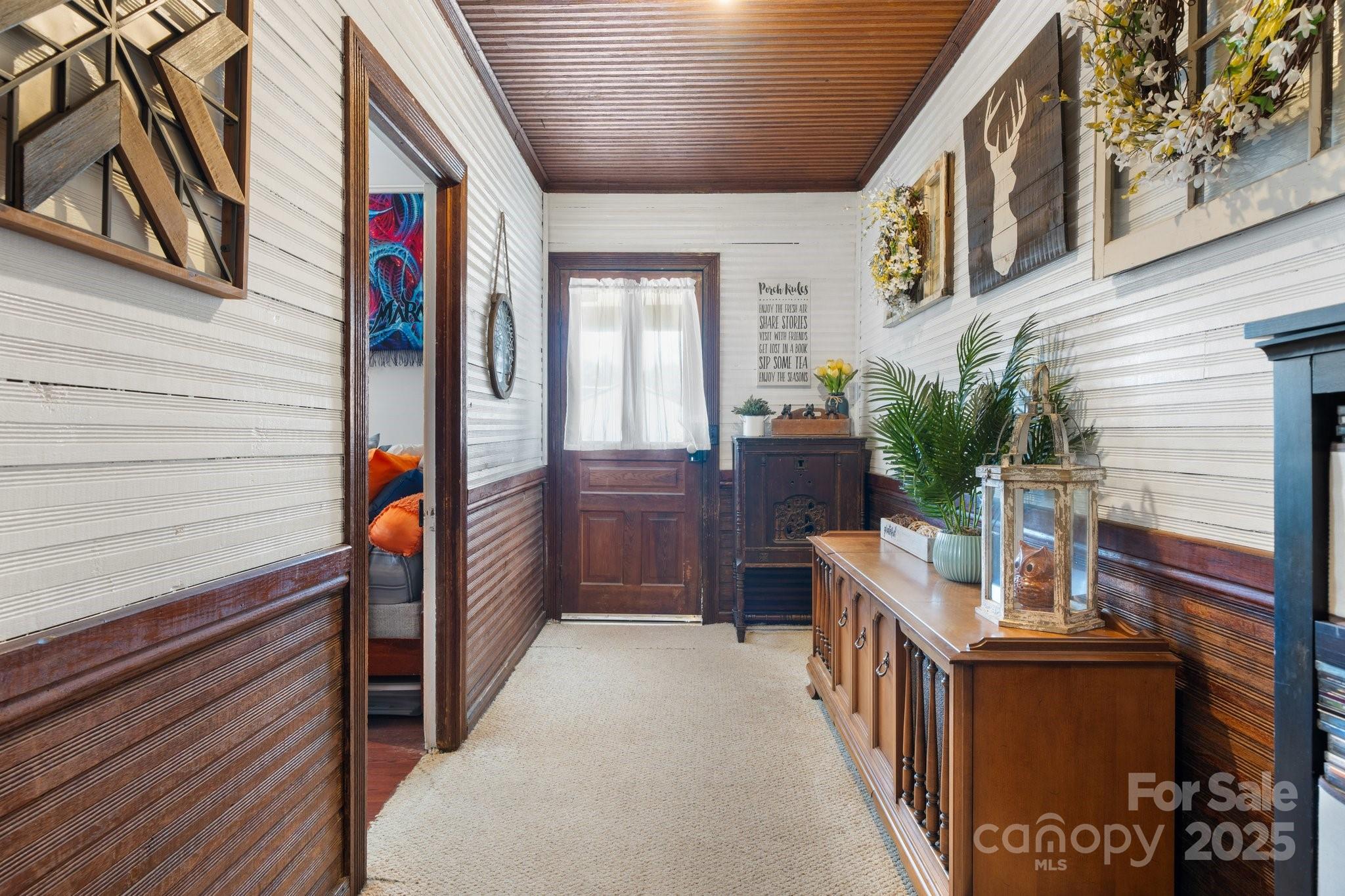 673 Cape Hickory Road Hickory, NC 28601 - Photo 13 of 32 Gallery Image 13