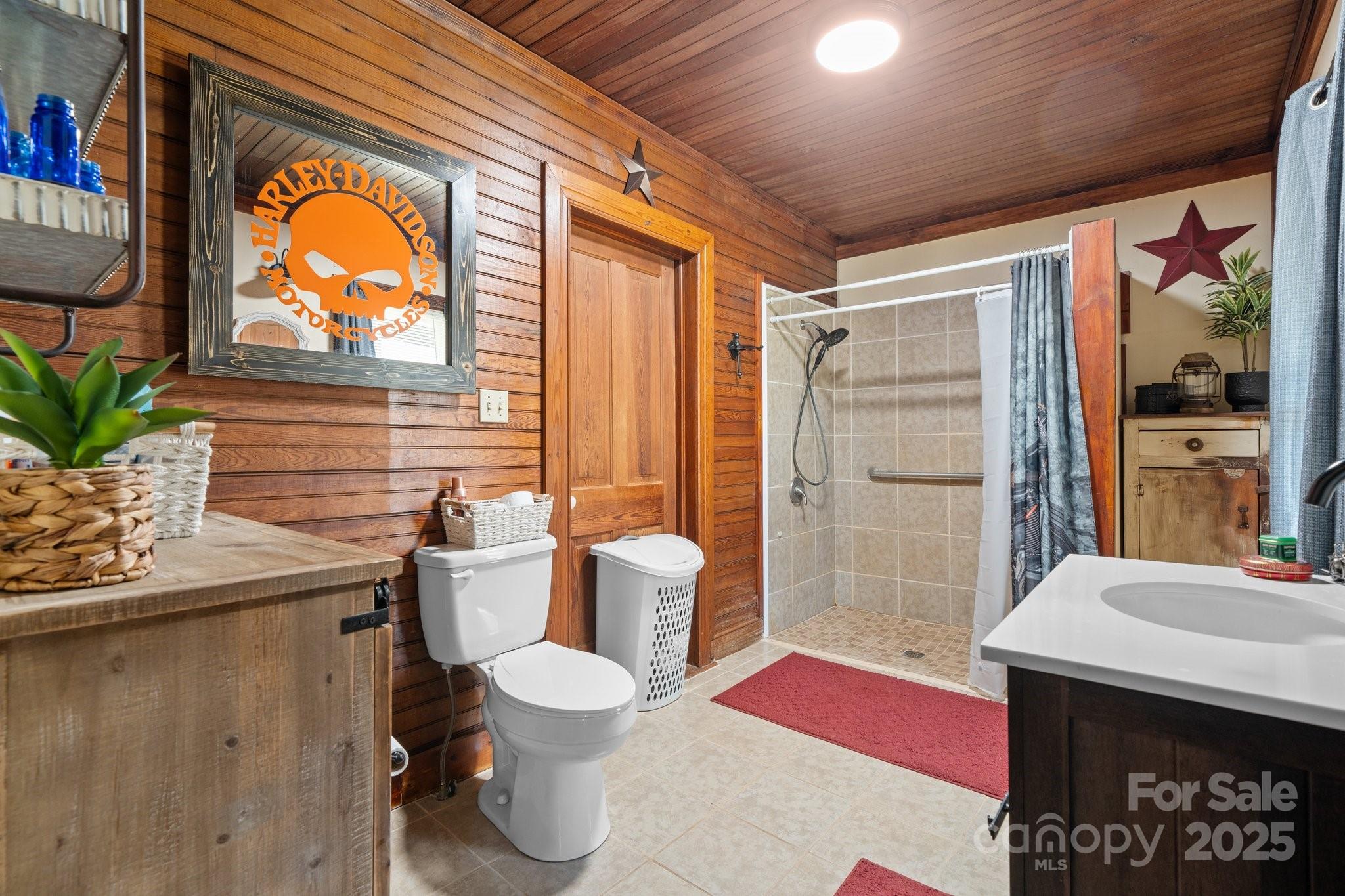 673 Cape Hickory Road Hickory, NC 28601 - Photo 15 of 32 Gallery Image 15
