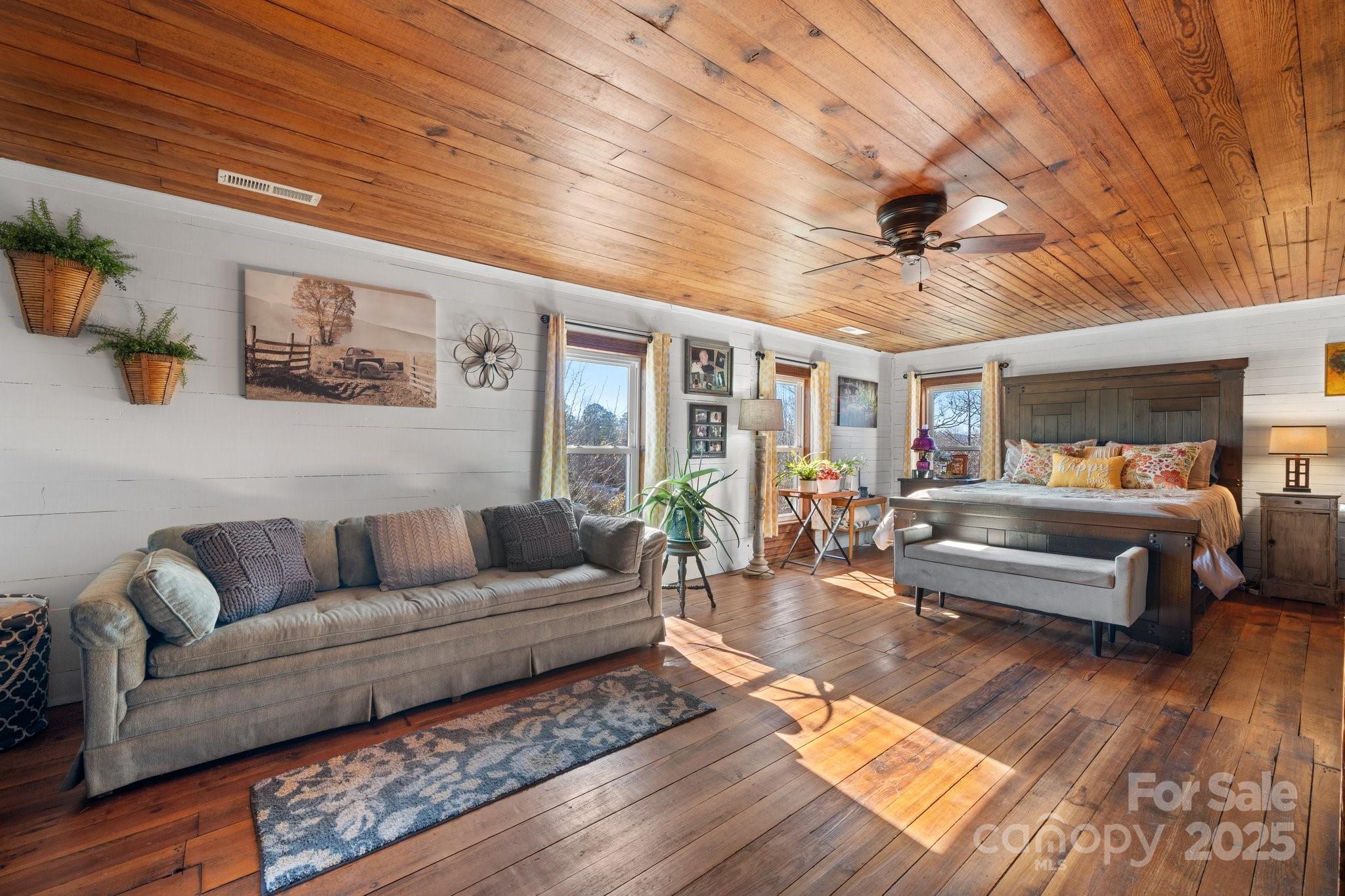 673 Cape Hickory Road Hickory, NC 28601 - Photo 19 of 32 Gallery Image 19