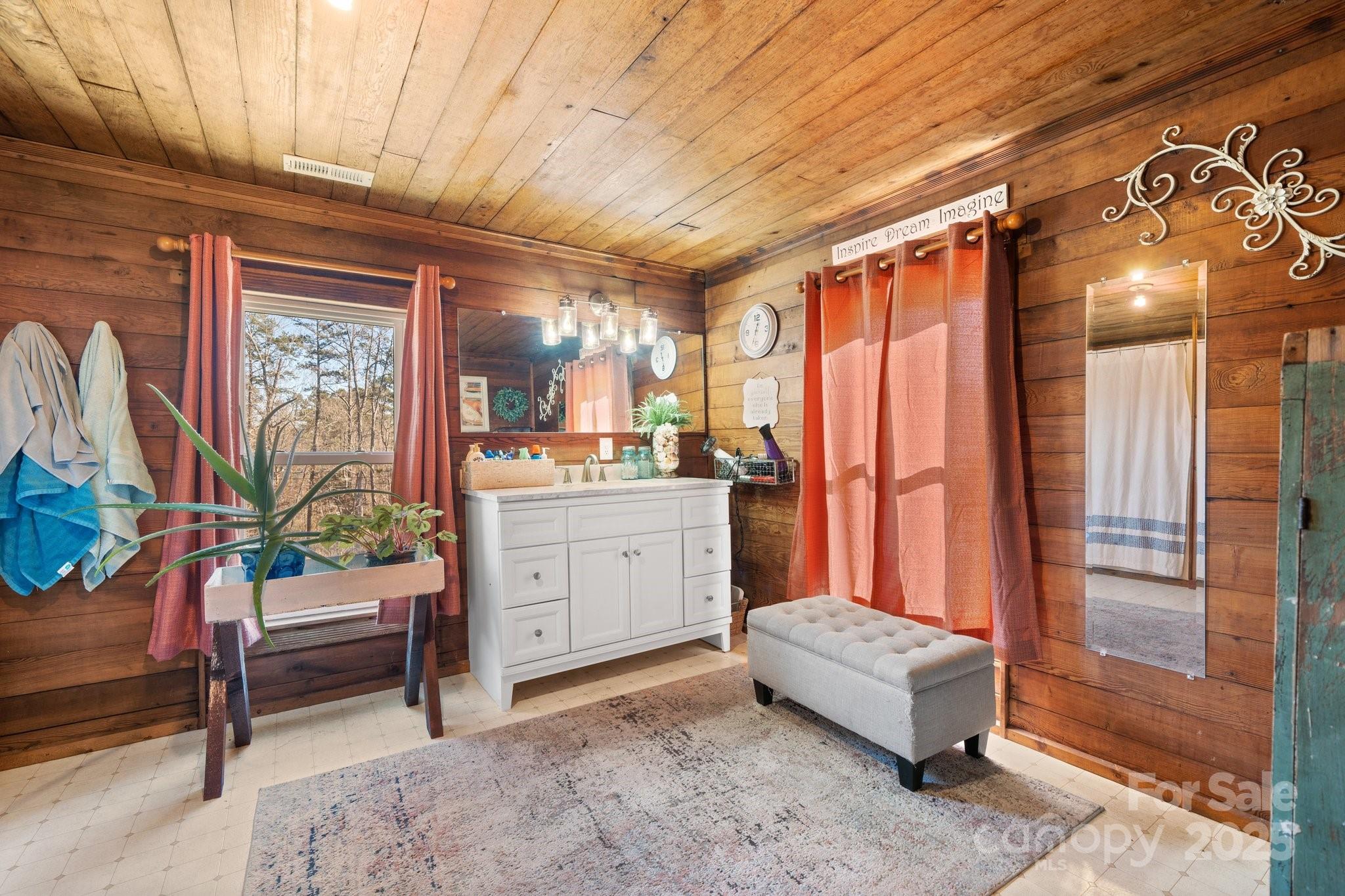 673 Cape Hickory Road Hickory, NC 28601 - Photo 21 of 32 Gallery Image 21
