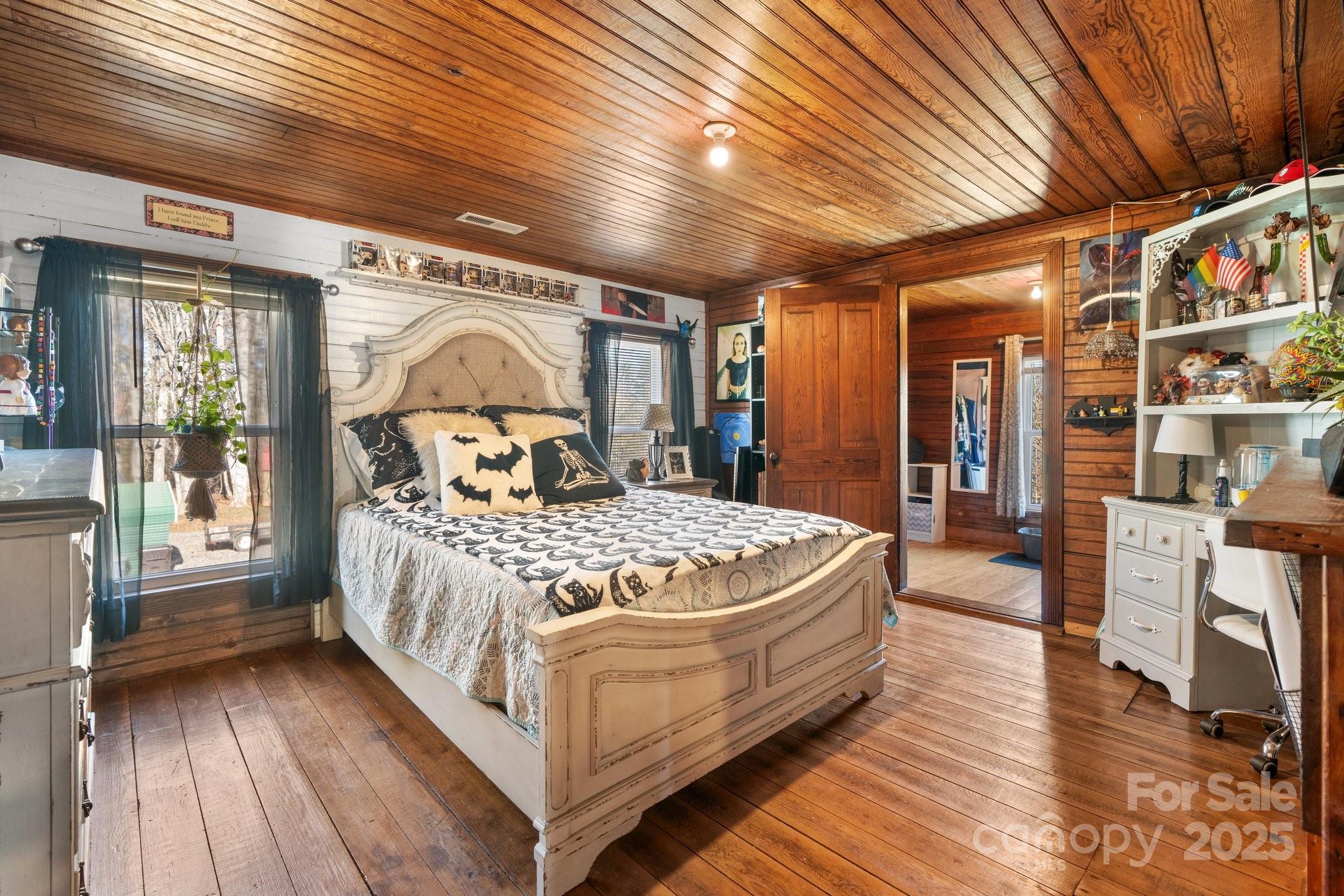 673 Cape Hickory Road Hickory, NC 28601 - Photo 23 of 32 Gallery Image 23