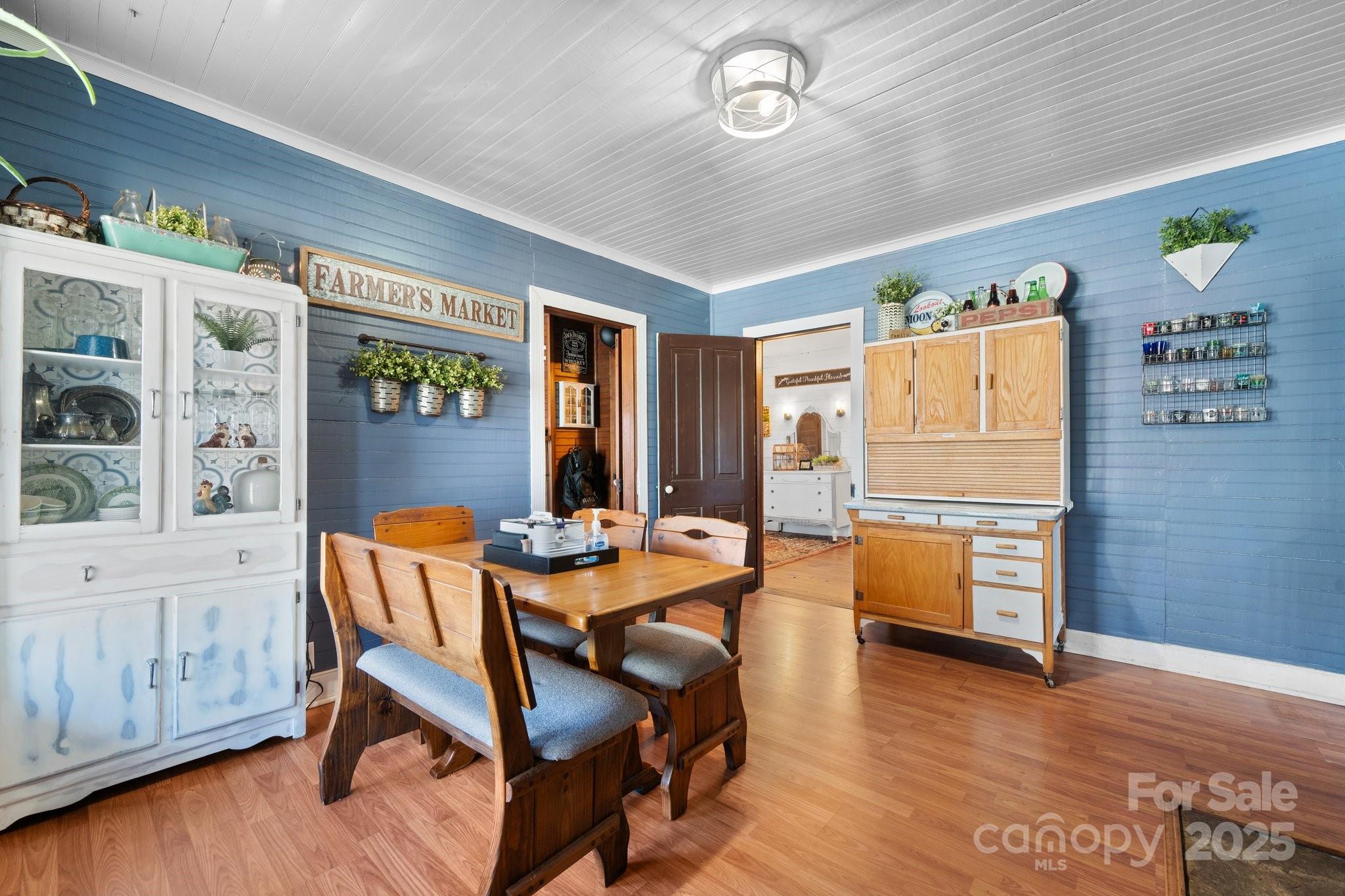 673 Cape Hickory Road Hickory, NC 28601 - Photo 10 of 32 Gallery Image 10