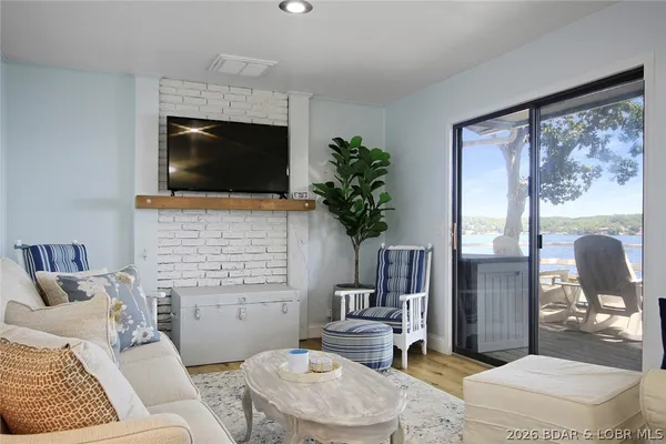 $549,900 | 110 Old English Point, Sunrise Beach, MO 65079